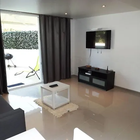 Lägenhet 1 Bed Front Sea In Aveiros *